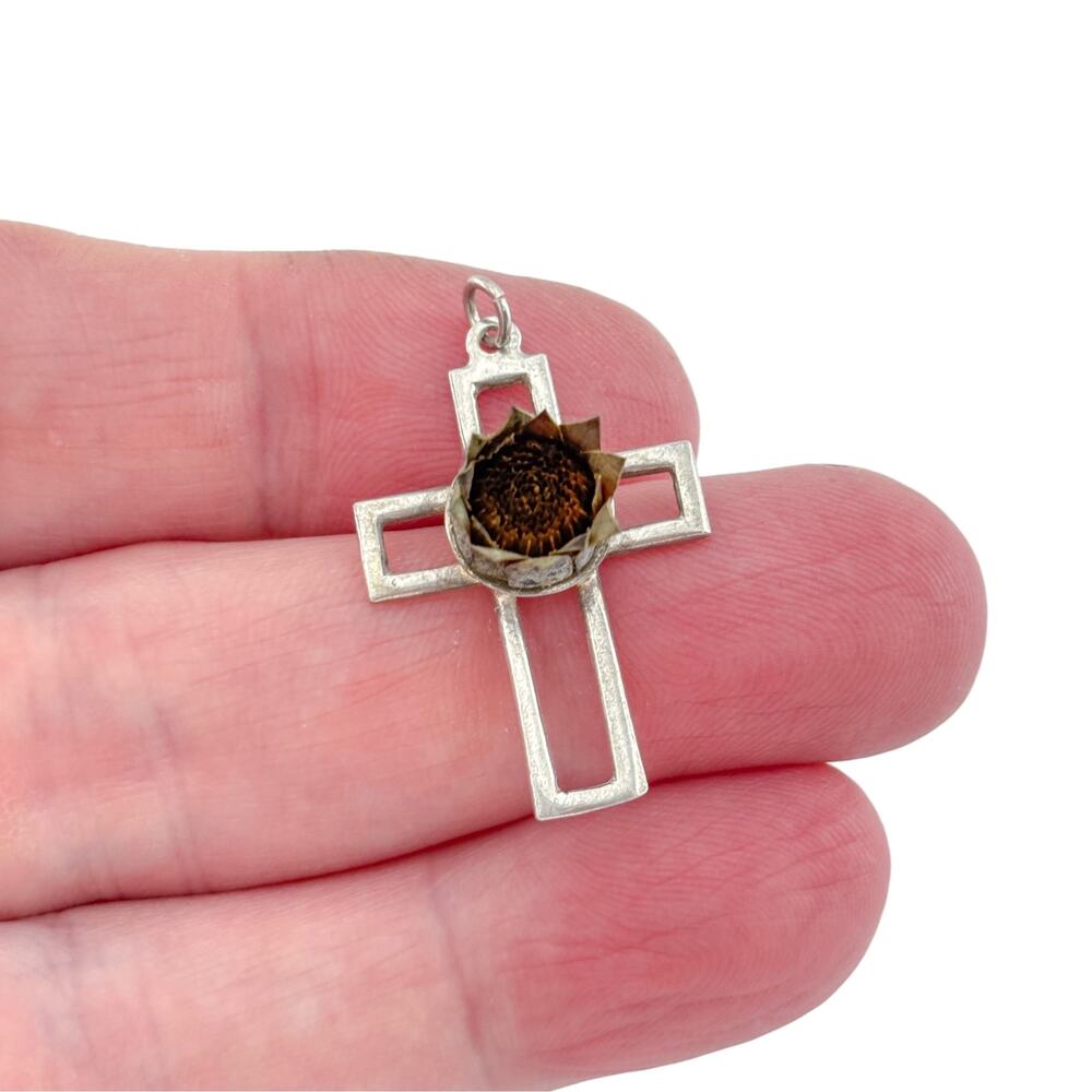 Vintage Sterling Silver 925 Cross Pendant with Rose of Jericho